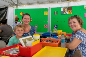 Children-Tent-Boy-and-Mom