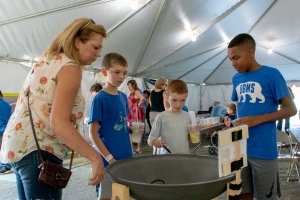 Children-Tent-Boys-with-Bowl